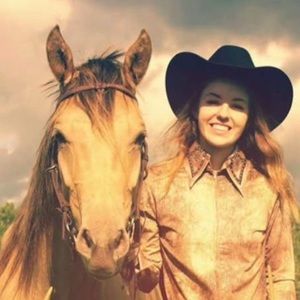 Meet your Posher, Evangeline